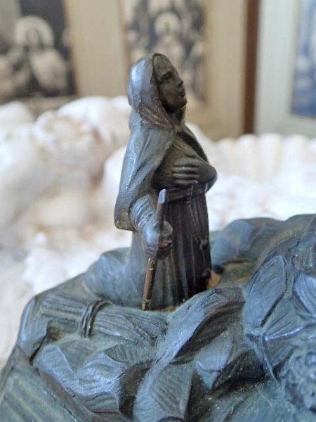 画像6: 【ルルドの聖母オルゴール】【カトリック聖歌ルルドの聖母あめのきさき】フランス・アンティーク＆ヴィンテージ聖品 (6)