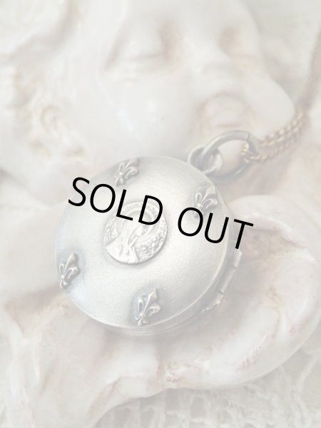 画像4: 【バチカン付フルールドリスと聖母ロザリオケース】フランス・アンティーク＆ヴィンテージ聖品 (4)