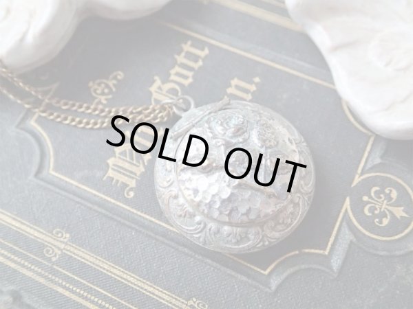 画像2: 【ミラー付ミニパウダーケース】【パフ付き】【シャトレーヌ先端用】フランス・アンティーク＆ヴィンテージ品 (2)