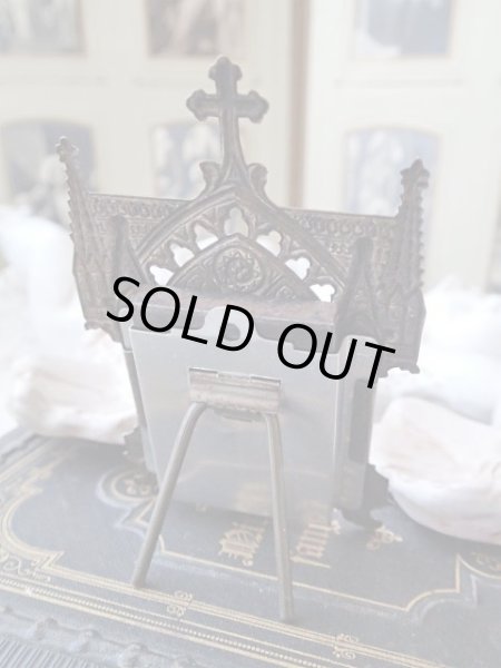 画像8: 【ゴシック聖堂ファサード風観音開き小祭壇スタンド】【イエスの御心聖母の御心】【ラゲの聖母】フランス・アンティーク＆ヴィンテージ聖品 (8)