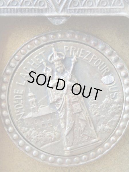 画像11: 【ゴシック聖堂ファサード風観音開き小祭壇スタンド】【イエスの御心聖母の御心】【ラゲの聖母】フランス・アンティーク＆ヴィンテージ聖品 (11)