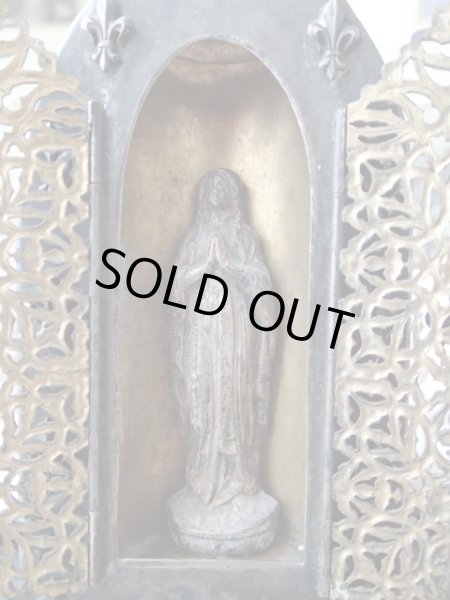 画像8: 【観音開き携帯用小祭壇】【フルールドリス文様ルルドの聖母透かし扉バージョン】フランス・アンティーク＆ヴィンテージ聖品 (8)