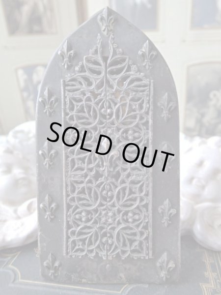 画像7: 【観音開き携帯用小祭壇】【フルールドリス文様ルルドの聖母透かし扉バージョン】フランス・アンティーク＆ヴィンテージ聖品 (7)