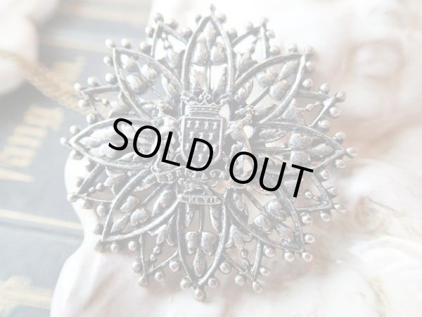 画像6: 【ブルターニュ紋章】【透かし細工ブローチ兼ペンダントトップ】フランス・アンティーク＆ヴィンテージ品 (6)