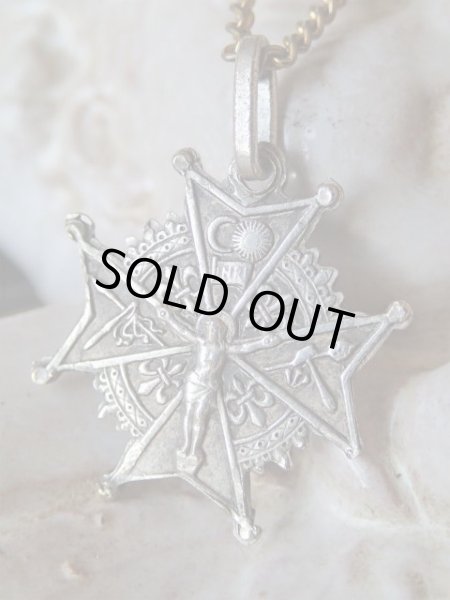 画像2: 【リエス＝ノートル＝ダム】【黒の聖母のメダイ】【マルタクロス型】フランス・アンティーク＆ヴィンテージメダイ (2)