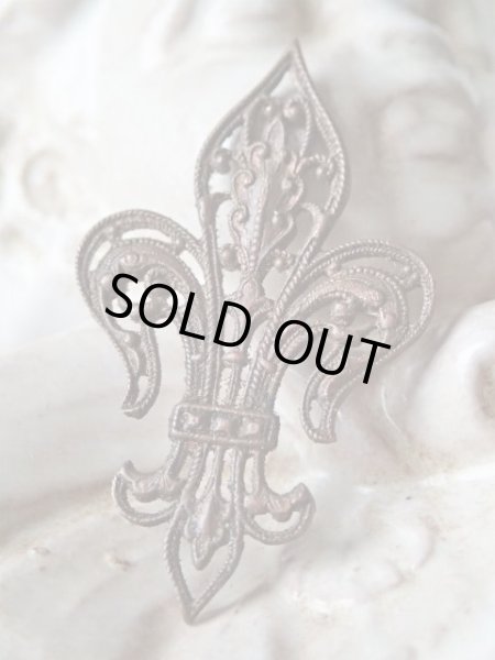 画像2: 【透かし細工】【フルールドリス型オーナメント】フランス・アンティーク＆ヴィンテージ品 (2)