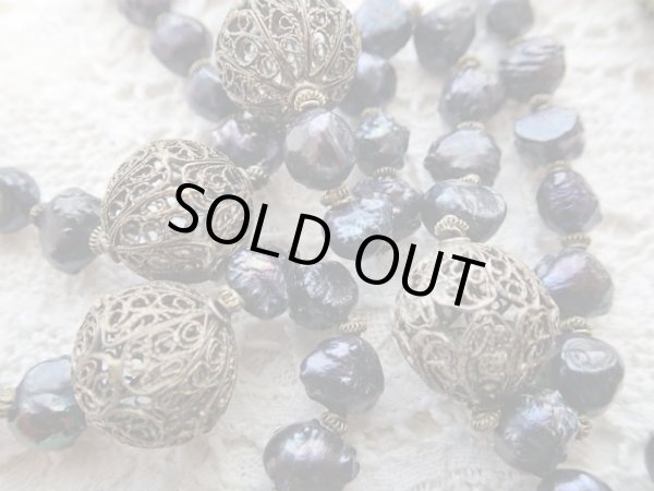 画像11: 【聖遺物が納められたフィリグリーロザリオ】【淡水ブラックパール】ドイツ・アンティーク＆ヴィンテージ聖品 (11)