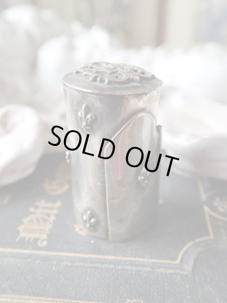 画像5: 【隠し扉聖像付ロザリオケース】【ノートルダム頭文字蓋フルールドリス文様】フランス・アンティーク＆ヴィンテージ聖品 (5)