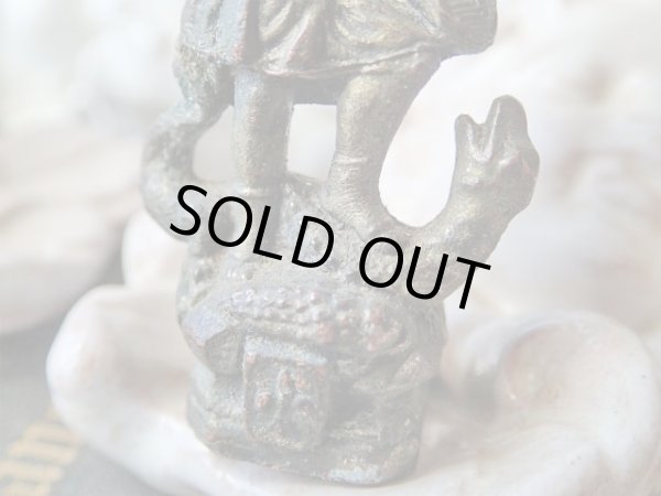 画像8: 【ドラゴンを踏みしだく大天使ミカエル】【ミニ聖像】フランス・アンティーク＆ヴィンテージ聖品 (8)