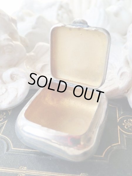 画像4: 【大天使ミカエルとフルールドリスのパウダーケース】フランス・アンティーク＆ヴィンテージ品 (4)