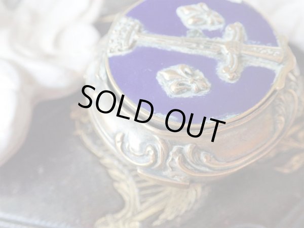 画像6: 【聖ジャンヌダルク紋章】【青エナメルロカイユ装飾】【パウダーケース】フランス ・アンティーク＆ヴィンテージ品 (6)