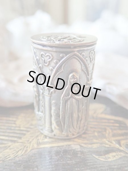 画像3: 【ルルドの聖母総レリーフ円筒型ロザリオケース】【ノートルダム頭文字ND蓋】フランス・アンティーク＆ヴィンテージ聖品 (3)