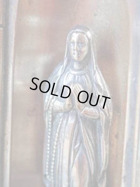 画像9: 【観音開き携帯用小祭壇】【フルールドリス文様ルルドの聖母】フランス・アンティーク＆ヴィンテージ聖品 (9)