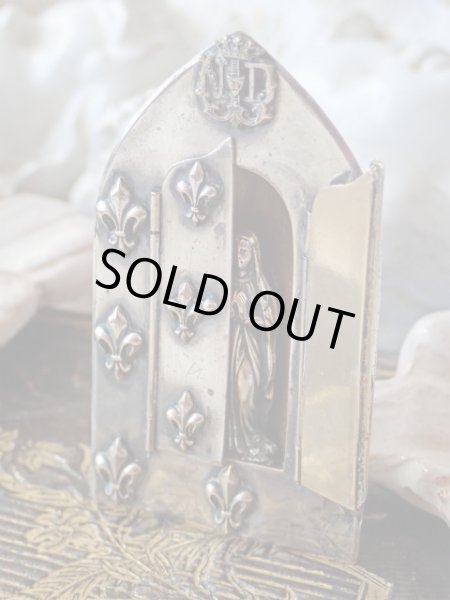 画像5: 【観音開き携帯用小祭壇】【フルールドリス文様ルルドの聖母】フランス・アンティーク＆ヴィンテージ聖品 (5)