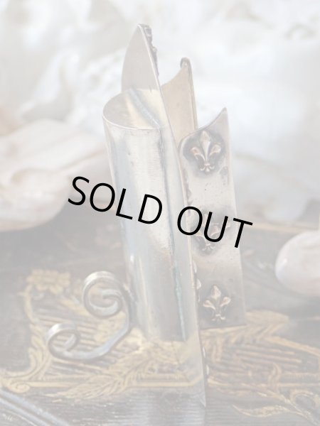 画像12: 【観音開き携帯用小祭壇】【フルールドリス文様ルルドの聖母】フランス・アンティーク＆ヴィンテージ聖品 (12)