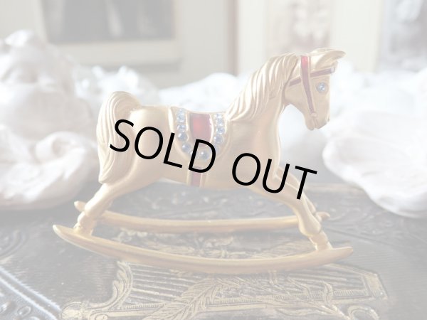 画像3: 【エスティローダークリスマス限定品】【練り香水ケース】【ロッキングホース型1998年】アメリカ・ヴィンテージ品 (3)