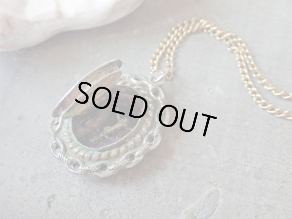 画像10: 【シルバー製チェーン風飾り枠ミニルリケール】【聖遺物】【ルルドの聖母とフルールドリス】フランス・アンティーク＆ヴィンテージ品 (10)