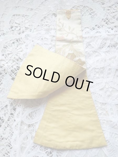 画像4: 【聖職者祭服関連品】【司祭が実際に使用していたマニプル・白と金糸・花柄】ドイツ・アンティーク＆ヴィンテージ聖品 (4)