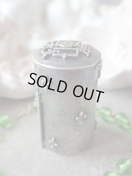 画像5: 【隠し扉聖像付ロザリオケース】【ノートルダム頭文字蓋フルールドリス文様】【ロザリオとセット】フランス・アンティーク＆ヴィンテージ聖品 (5)