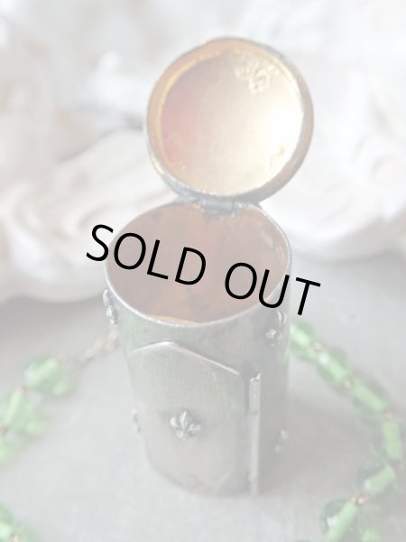 画像8: 【隠し扉聖像付ロザリオケース】【ノートルダム頭文字蓋フルールドリス文様】【ロザリオとセット】フランス・アンティーク＆ヴィンテージ聖品 (8)