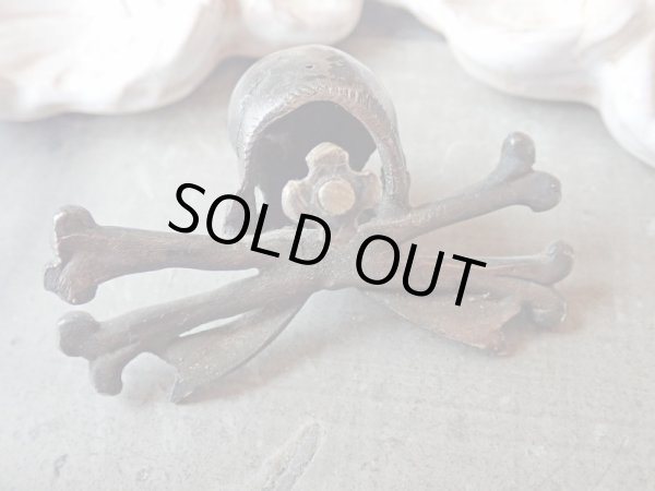 画像11: 【メメントモリMemento mori】【スカル＆クロスボーン】【キリスト磔刑十字架の足元用髑髏パーツ】ドイツ・アンティーク＆ヴィンテージ品 (11)