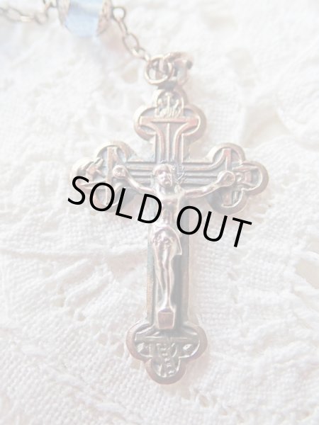 画像8: 【ブルーカットガラス珠一部花座付】【パーツは全てシルバー製ロザリオ小】【キリストアトリビュートクロス】フランス・アンティーク＆ヴィンテージロザリオ (8)