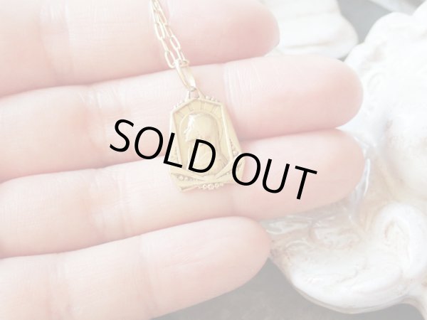 画像9: 【K18イエローゴールドメダイ】【アールデコ調×聖母】【1.1g】フランス・アンティーク＆ヴィンテージメダイ (9)