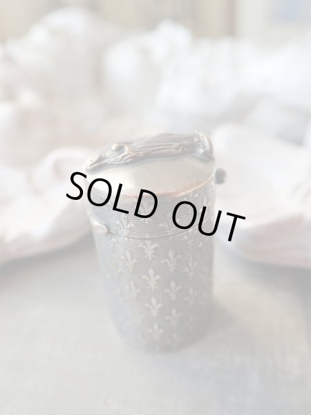 画像6: 【ルルドの聖母】【聖母レリーフ蓋】【フルールドリス文様ケース】【ロザリオとセット】フランス・アンティーク＆ヴィンテージ聖品 (6)