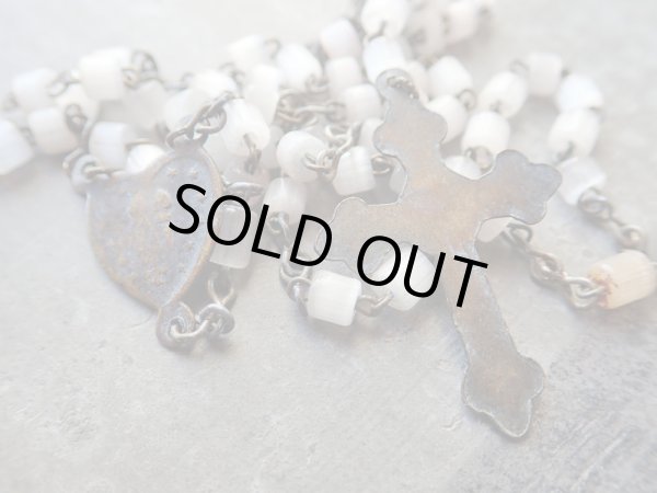 画像14: 【ルルドの聖母】【聖母レリーフ蓋】【フルールドリス文様ケース】【ロザリオとセット】フランス・アンティーク＆ヴィンテージ聖品 (14)