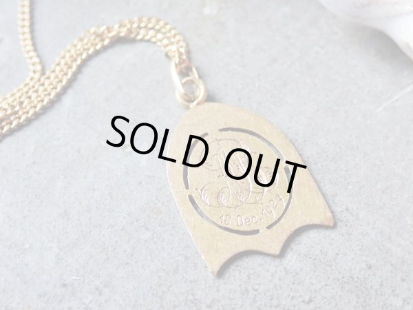 画像9: 【K18イエロー/ホワイトゴールドメダイ】【ラファエロ・システィーナの聖母の頬杖天使】【1.0g】フランス・アンティーク＆ヴィンテージメダイ (9)