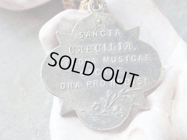 画像5: 【カルロ・ドルチ】【音楽の守護聖人セシリアメダイ】【KISSING作】フランスアンティーク＆ヴィンテージ聖品 (5)