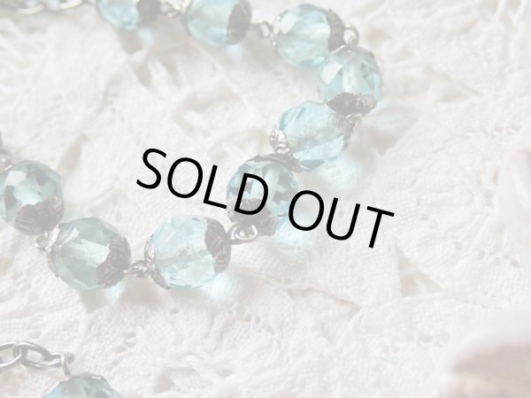 画像8: 【総花座大粒アクアマリン色カットガラス珠ロザリオ】【総シルバーパーツ】【百合の意匠】フランス・アンティーク＆ヴィンテージロザリオ (8)