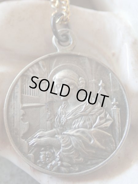 画像7: 【カルロ・ドルチ】【音楽の守護聖人セシリアメダイ】【KISSING作】フランスアンティーク＆ヴィンテージ聖品 (7)