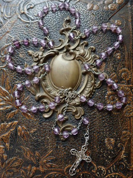 画像2: 【ライトアメジストカラーカットガラス珠ロザリオ大】【総シルバーパーツ】フランス・アンティーク＆ヴィンテージロザリオ (2)