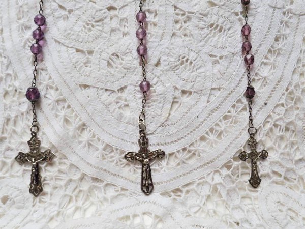 他ロザリオとの比較（右端です）