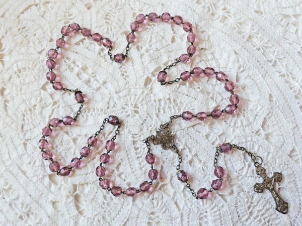 画像5: 【花座付アメジストカラーカットガラス珠ロザリオ中】【総シルバーパーツ】フランス・アンティーク＆ヴィンテージロザリオ (5)