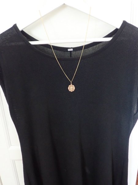 画像16: 【K18イエローゴールドメダイ】【アールヌーヴォー花縁と聖母】【1922年】【1.7g】フランス・アンティーク＆ヴィンテージメダイ (16)