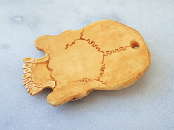 画像6: 【店主コレクション放出品2】髑髏ペンダントトップ/根付【象嵌目髑髏】牙製 髑髏作家服部・髑髏根付・提げ物・彫刻・その他髑髏作品 (6)