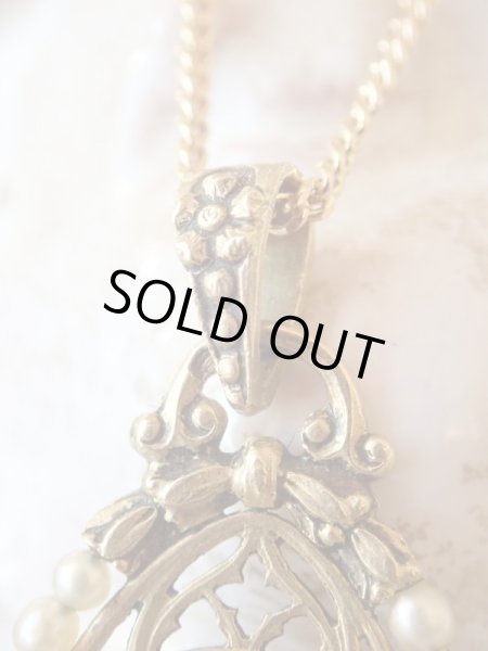 画像8: 【K18イエローゴールドメダイ】【ガーランド花綱模様シードパールと薔薇窓風透かしデザイン】【1929年】【3.2g】フランス・アンティーク＆ヴィンテージメダイ (8)