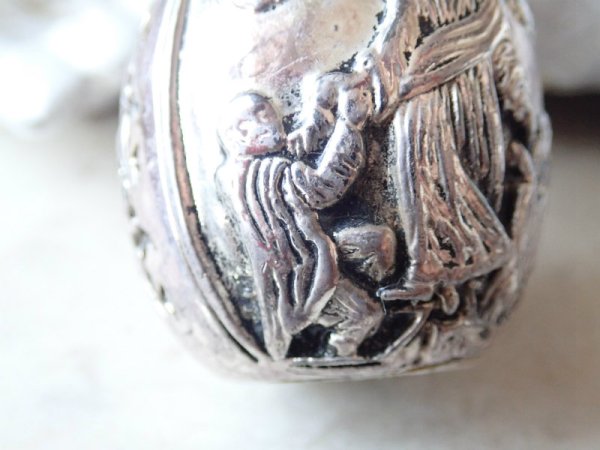 画像12: 【ファインシルバー（SV999）製イースターエッグ】【十字架の道行き第十三留/第十五留】イギリス・アンティーク＆ヴィンテージ品 (12)