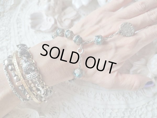 画像14: 【大粒アクアマリン色カットガラス珠の1連ロザリオブレスレット】【1900年代初頭】【総シルバーパーツ＆総花座付珠】フランス・アンティーク＆ヴィンテージロザリオ (14)