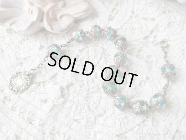 画像6: 【大粒アクアマリン色カットガラス珠の1連ロザリオブレスレット】【1900年代初頭】【総シルバーパーツ＆総花座付珠】フランス・アンティーク＆ヴィンテージロザリオ (6)