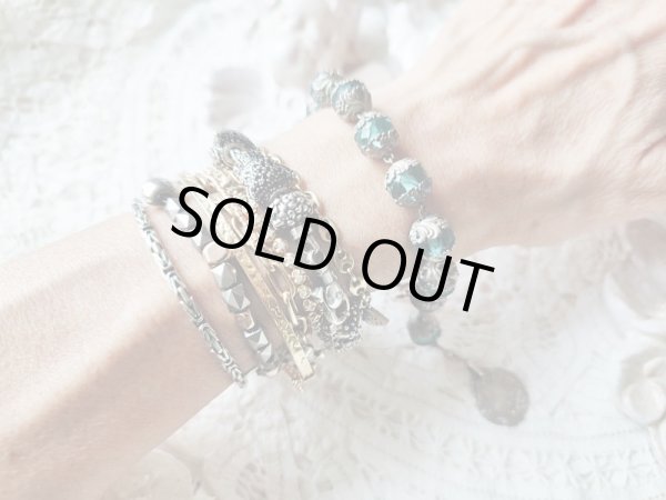 画像13: 【大粒アクアマリン色カットガラス珠の1連ロザリオブレスレット】【1900年代初頭】【総シルバーパーツ＆総花座付珠】フランス・アンティーク＆ヴィンテージロザリオ (13)