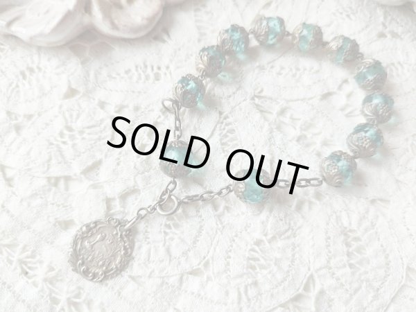 画像3: 【大粒アクアマリン色カットガラス珠の1連ロザリオブレスレット】【1900年代初頭】【総シルバーパーツ＆総花座付珠】フランス・アンティーク＆ヴィンテージロザリオ (3)