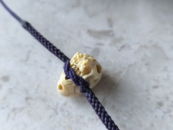 画像17: 【店主コレクション放出品11】【下顎無髑髏】【数珠用3m横穴】牙製 髑髏作家服部・髑髏根付・提げ物・彫刻・その他髑髏作品 (17)