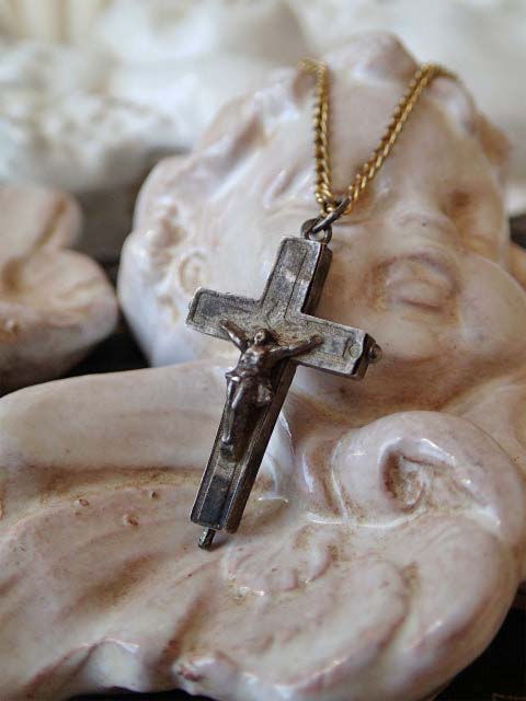 アンティーク カタコンベの土入り 十字架 クロス ロザリオ ペンダント