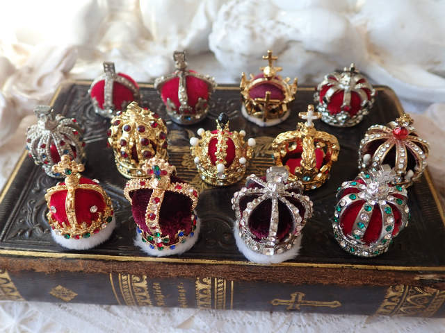 CR2；英国エリザベス女王（皇太后）王冠 - アンティークと聖品と髑髏の 