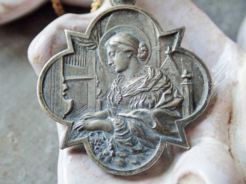 即納限定品イエス 聖母マリア マグダラのマリア メダル アンティーク 西洋彫刻
